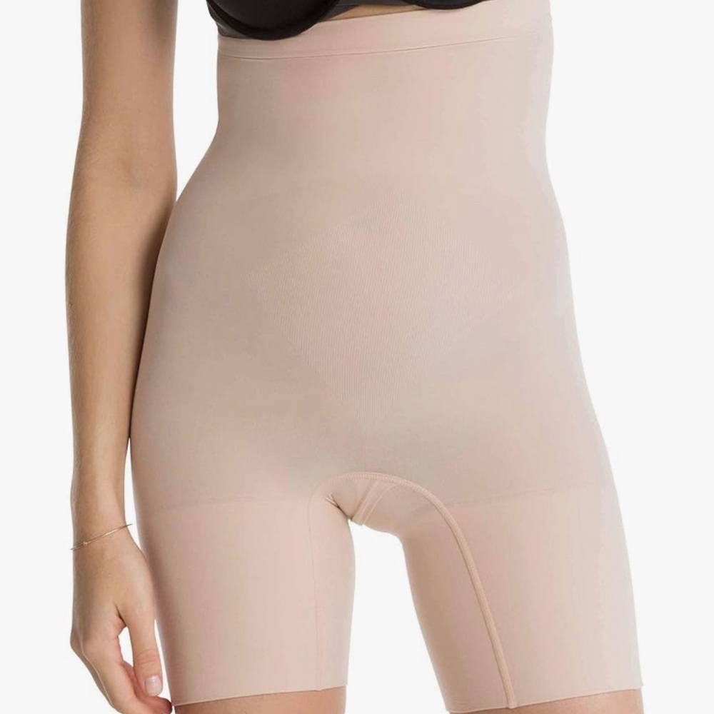 New Spanx high powered short